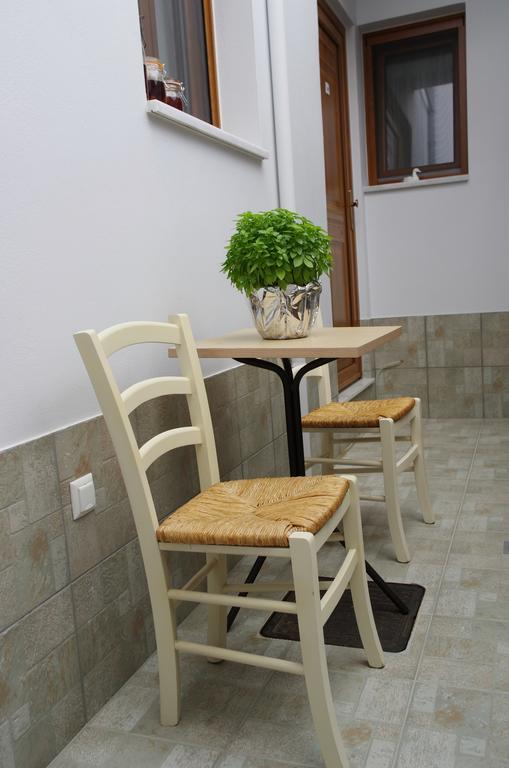 יואנינה Nafsika-Cristina Guesthouse מראה חיצוני תמונה