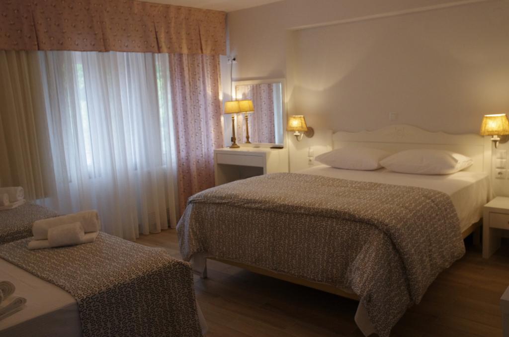 יואנינה Nafsika-Cristina Guesthouse מראה חיצוני תמונה